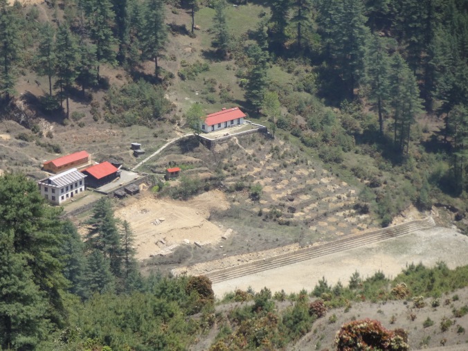 Junbesi school hostel, rebuilt ("new wood" building with red roof on the left) – LED Solu Khumbu Trek, April/May 2016