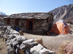 LED solar light distribution, Bhote Kosi valley – LED Solu Khumbu Trek, April/May 2016